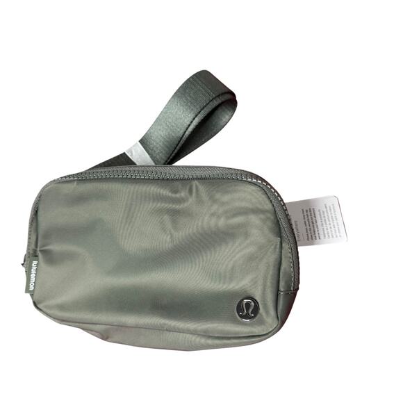 Lululemon Everywhere Belt Bag Crossbody Waist Pack Nylon Gray Sage One Size - Picture 1 of 9